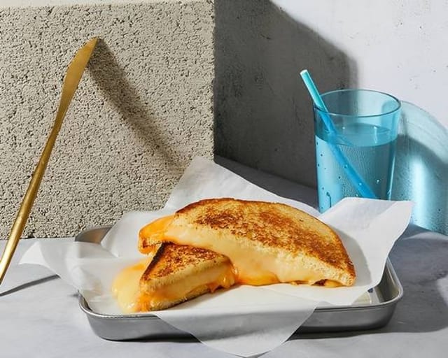 🥴 Grown Up Grilled 🧀 Cheese Sandwich.