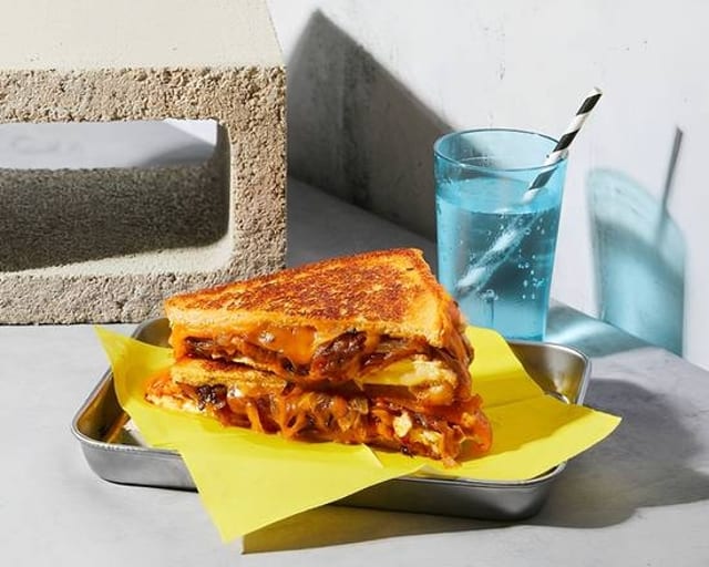 🍗 BBQ Chicken Grilled 🧀 Cheese Sandwich.